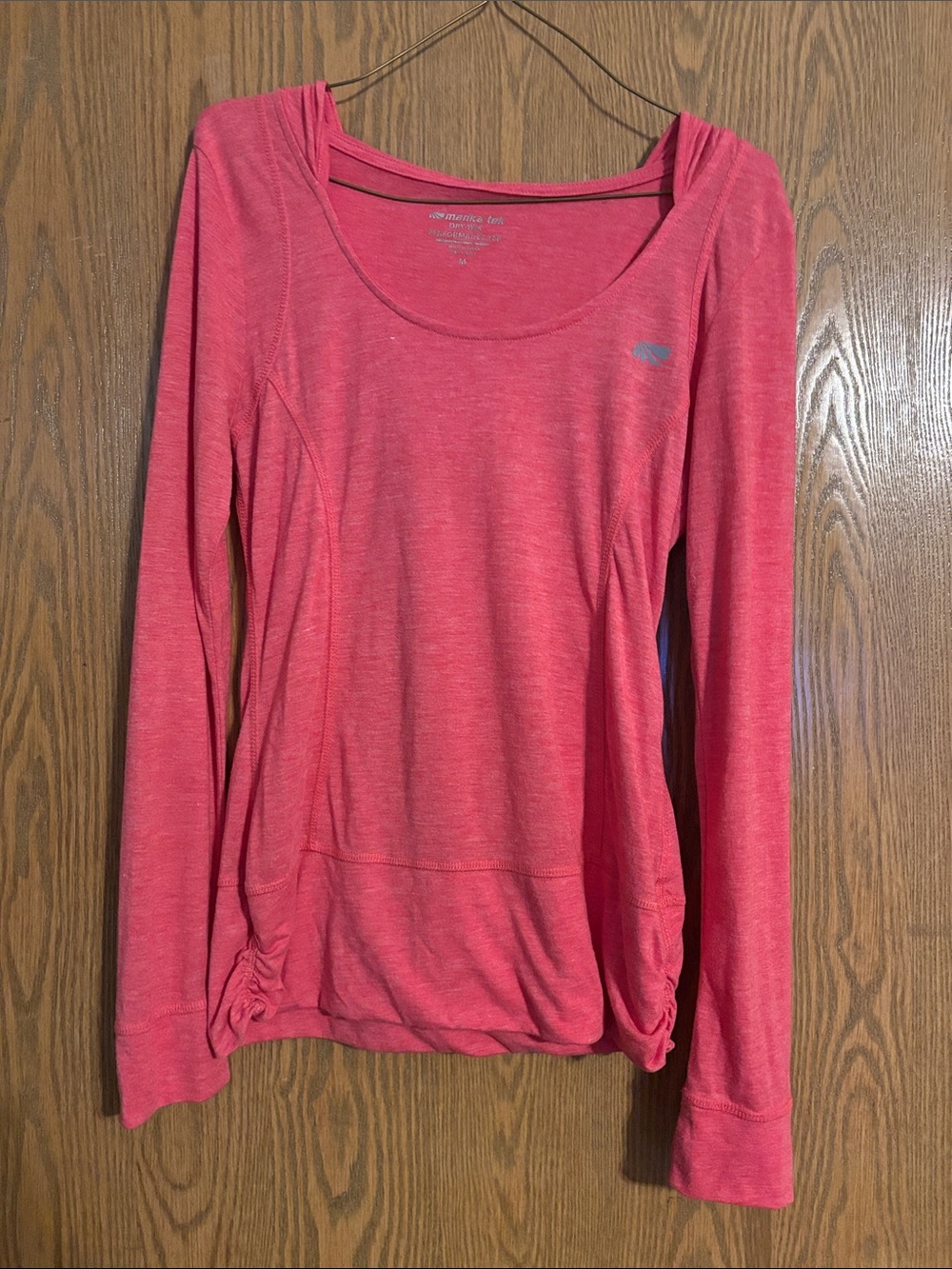 Marika Long Sleeve Scoop Neck Top - Coral Size M Dry-Wik